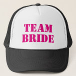 TEAM BRIDE: sombreros de camionero de la bachiller<br><div class="desc">TEAM BRIDE sombreros de camionero con tocador rosa neón y soltera negra. Accesorios de boda Guay y suministros de fiesta para el séquito de la novia. gorras de personalizado con plantilla de tipografía vintage para la tripulación nupcial. Haz tus propios gorras para damas de honor, amigas, hermanas, etc. Programa de...</div>