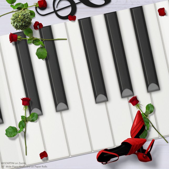 Teclado piano gigante sobre un rollo de papel (bla (A big paper piano keyboard that is 30 in. tall and 6 ft. - 60 ft. long for crafts and decorating)