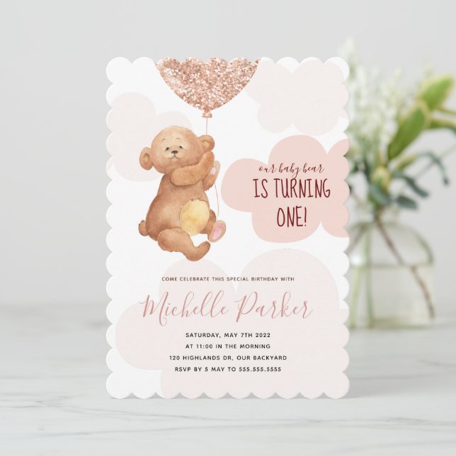 Teddy Bear Cub Nubes rosadas Invitación al primer  (Anverso de pie)