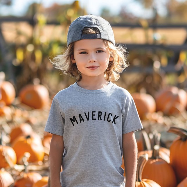 Tee de nombres personalizados para niños (Subido por el creador)