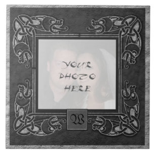 Teja "de piedra" gris céltica del marco de la fot