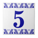 Teja del número de Deco<br><div class="desc">Teja del número del art déco - azul en blanco con la frontera de una impresora</div>
