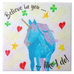 Teja inspiradora del hecho a sí mismo unicornio