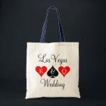 Tela Bolso de tocado boda de Las Vegas con trajes de ca<br><div class="desc">Bolso de tote boda personalizado de Las Vegas con trajes de cartas de juego. As de espadas boda de póquer tote bolsa con Rey y Reina de corazones. Monograma personalizado para novia y novio. Una idea muy acertada para las damas de honor, el chica de flores, la dama de honor,...</div>