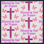 TELA CRISTIAN PINK 70TH BIRTHDAY CROSS DISEÑN<br><div class="desc">Este cristiano y alegre de 70 años adorará celebrar cumplir 70 años con este hermoso diseño de 70 años de cruz rosa y mariposa en Tees, bolsas de té, tazas, almohadas y regalos. Delibera a su espiritual y a su Dios amando a los 70 años con un regalo de cumpleaños...</div>