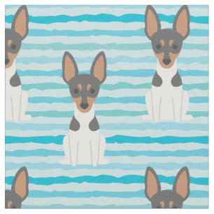 Tela del fox terrier del juguete por la yarda