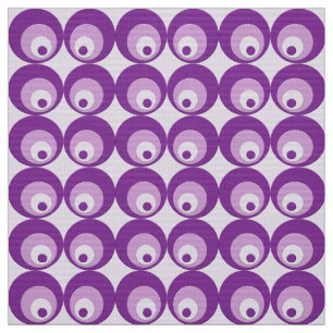 Tela el extracto circunda el modelo violeta