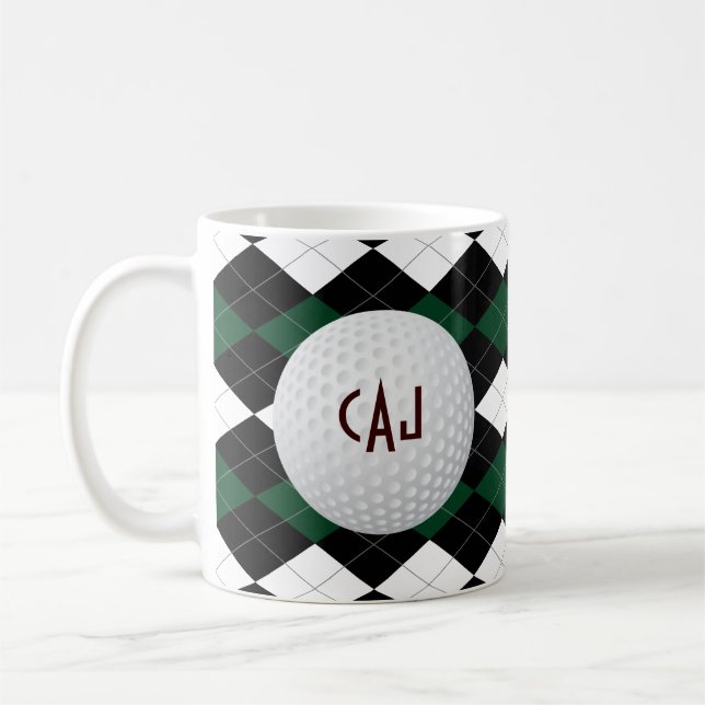Tela escocesa con la pelota de golf, taza de café (Izquierda)