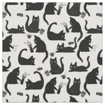 Gatos malos golpeando a las cosas