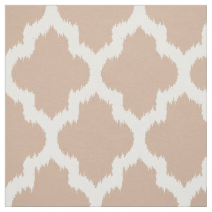 Tela Ikat De Quatrefoil Blanco Con Fondo De Tan Persona