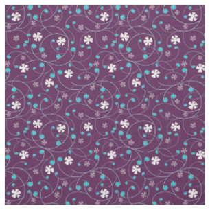 Tela Monogramas y flores sobre fondo lila.