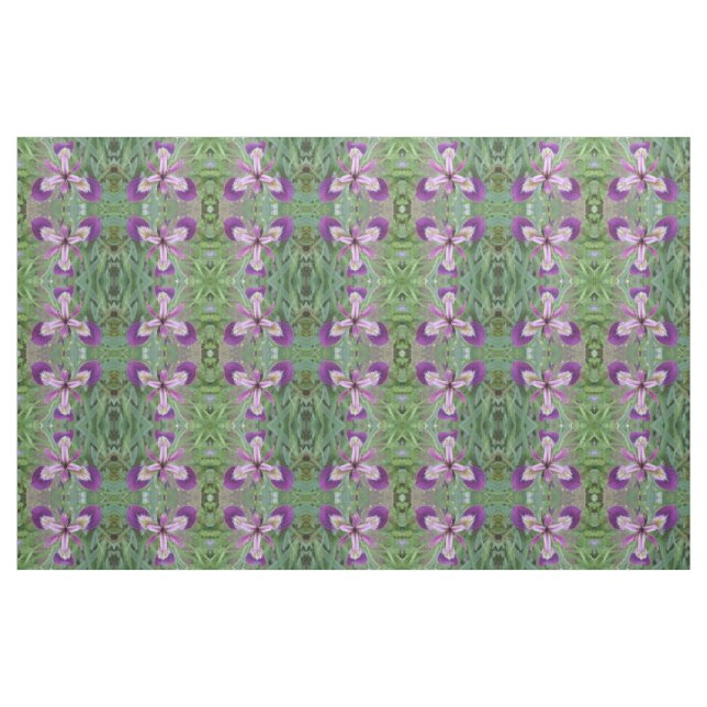 Tela morada con motivos florales de Iris ("Cuarto gordo" (fat quarter))