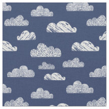 Nubes texturadas sobre azul oscuro