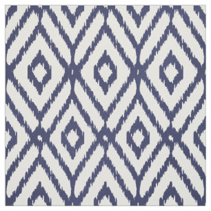 Tela Patrón de diamantes tribales de ikat azul y blanc