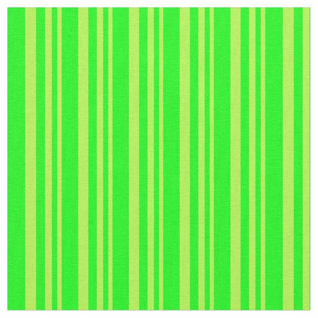 Tela Patrón verde claro y liviano (De cerca)