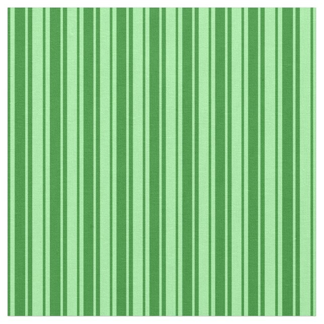 Tela Patrón verde y verde forestal (De cerca)