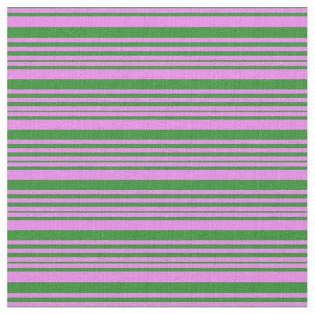 Tela Patrón violeta y verde forestal (De cerca)