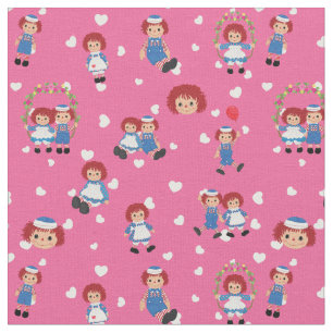 Tela Raggedy Ann y Andy sobre Corazones Caídos sobre Ro