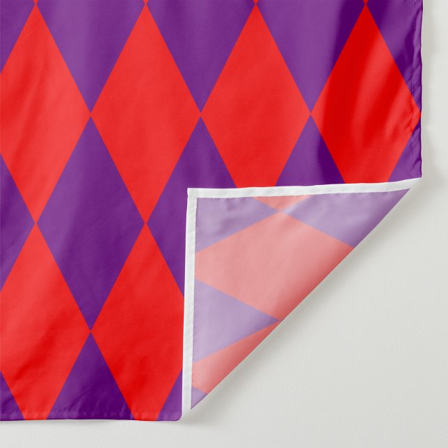 Tela Red and Purple Harlequin Checkered Design  (Subido por el creador)