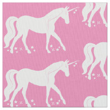 Unicornio entre las estrellas en silueta