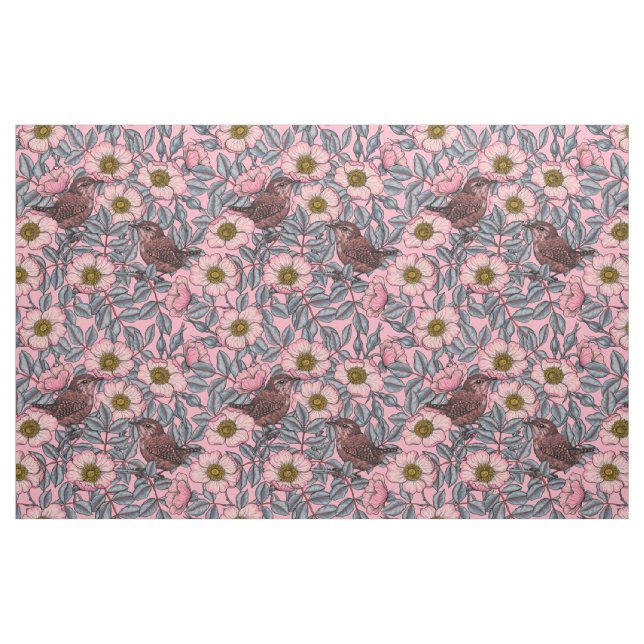 Tela Wrens en los rosas ("Cuarto gordo" (fat quarter))