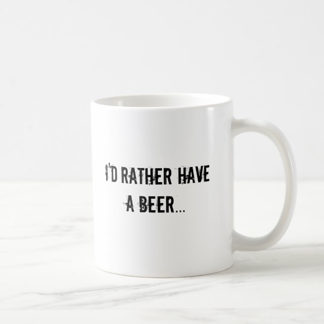 Tendría bastante una taza de café de la cerveza (Derecha)