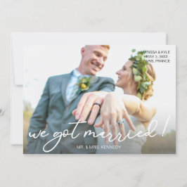 Tenemos tipografía de guiones casados y anuncio de