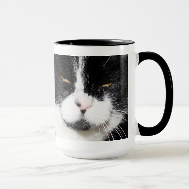 ¡Tengo un CATTITUDE! Taza blanco y negro del gato (Derecha)
