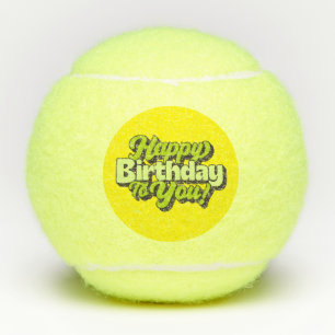 Tenis Feliz cumpleaños con la pelota de tenis