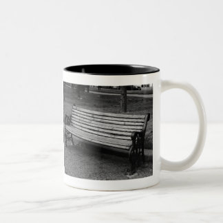 Termine la taza blanco y negro