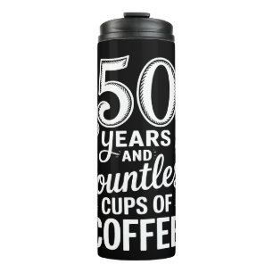 Termo 50 años y tazas incontables de café 