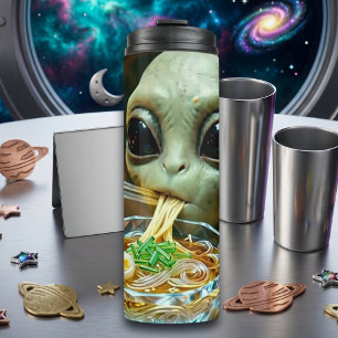 Termo Alienígena divertido comiendo fideos Ramen