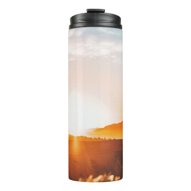 Termo amanecer sobre una montaña (Anverso)