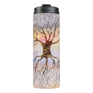 Termo Árbol contra el cielo