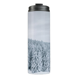 TERMO ÁRBOLES CUBIERTOS DE NIEVE DURANTE EL DÍA