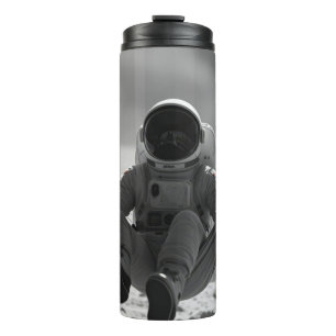 Termo Astronauta en la luna con cerveza