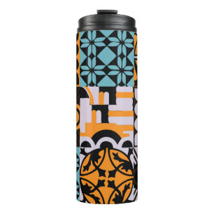 Termo Baldosas de época: detalles decorativos complejos.