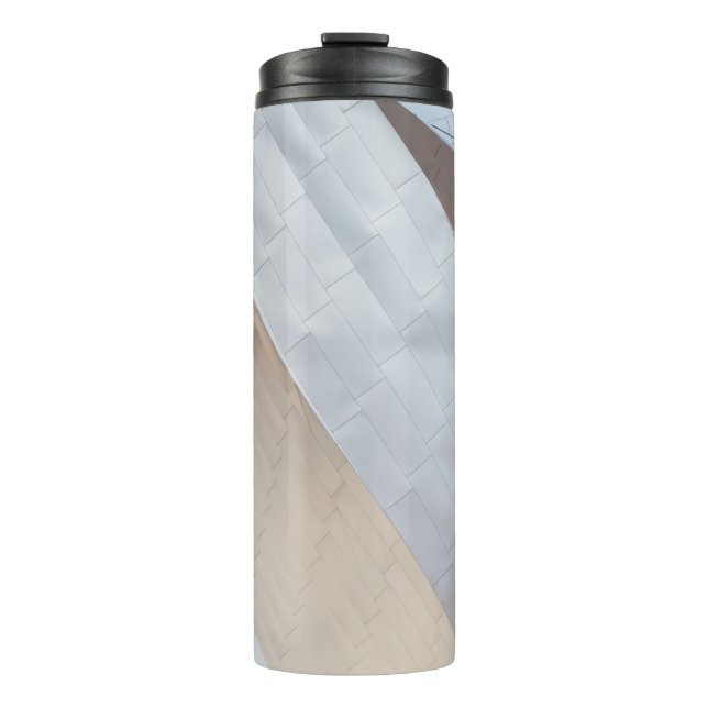 Termo Beige y superficie blanca (Anverso)