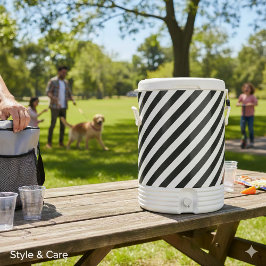 Termo Black and Classic White Stylish Striped Pattern