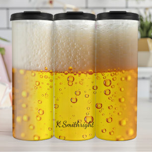 Termo Burbujas de espuma de cerveza de oro cerca