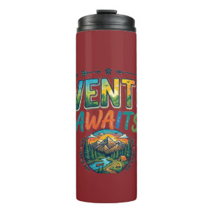 Termo Camiseta vintage de montaña 'La aventura espera'