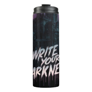 Termo Castillo gótico embrujado bajo tormenta de lluvia 