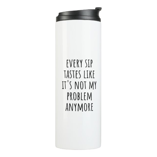 Termo Coffee Mug - "Cada Sip Sabe (Rotado hacia la izquierda)