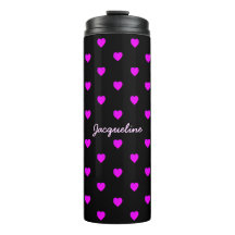 Corazones rosados cortos en negro