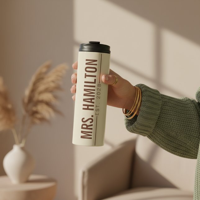 Termo Custom Mr & Mrs Tumbler Gift for Husband & Wife (Elegant Wedding Thermal Tumbler – Personalized Gift for Couples, Newlyweds & Anniversaries)