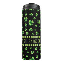 Día de San Patricio Trebol de acuarela sobre negro