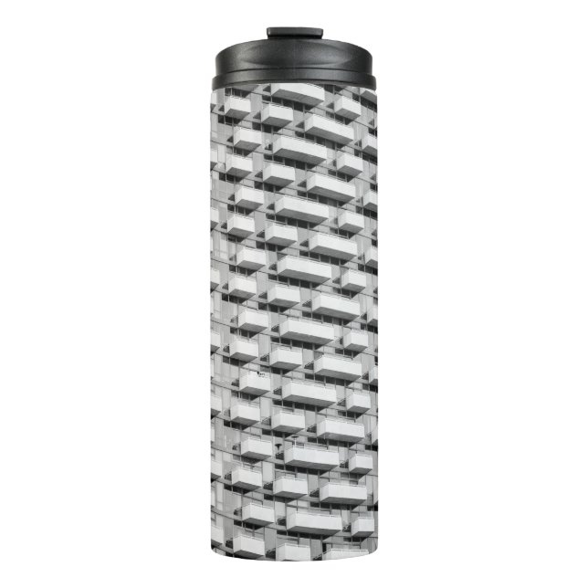 Termo Edificio de hormigón gris (Anverso)