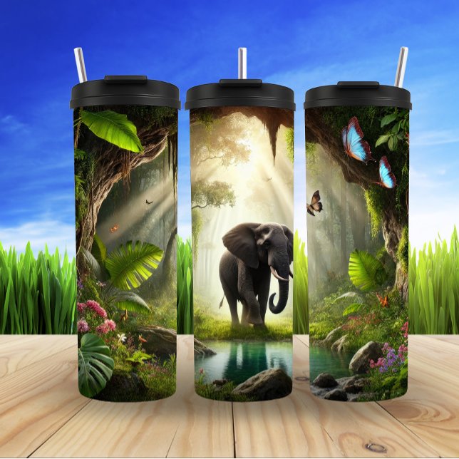 Termo Elefante majestuoso en el bosque tropical (Subido por el creador)