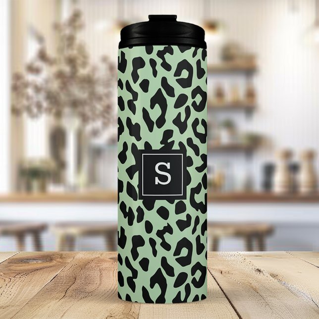 Termo Estampado de leopardo en menta con monograma (Subido por el creador)