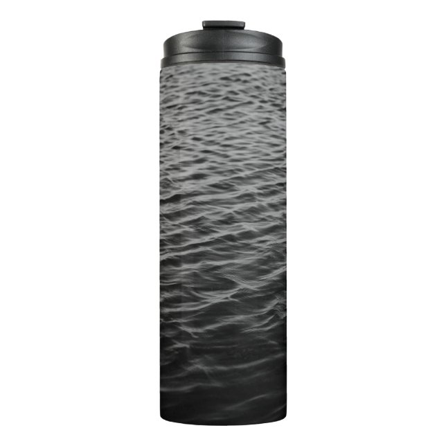 Termo Foto de escala de grises del mar (Anverso)